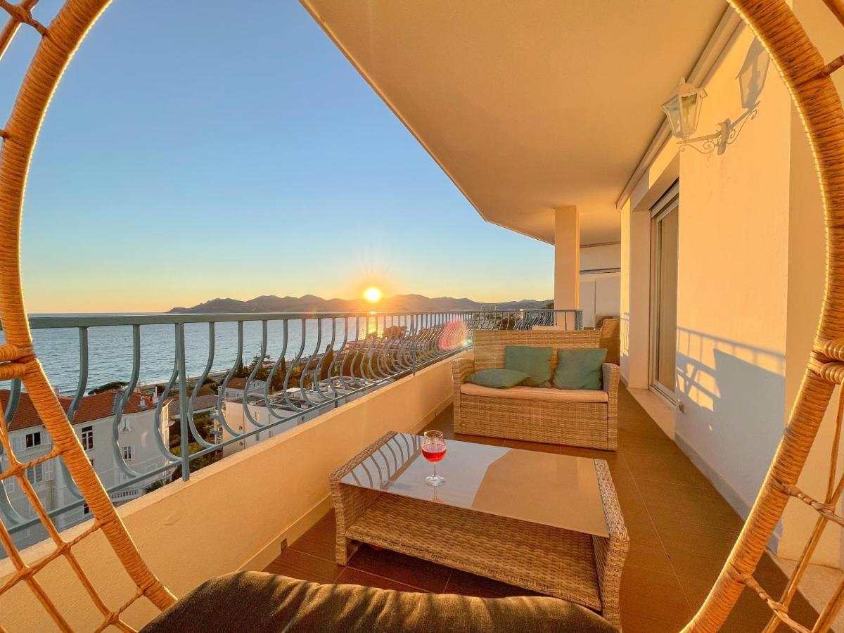Western - Panoramic View * Cannes